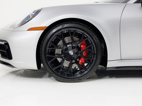 Used 2022 Porsche 911 Targa 4S AWD/4WD image 11