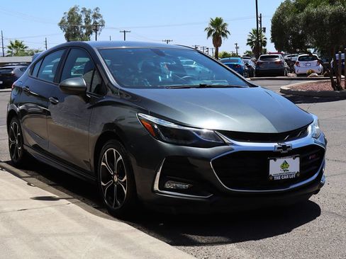 Used 2019 Chevrolet Cruze LT w/ Convenience Package FWD image 14