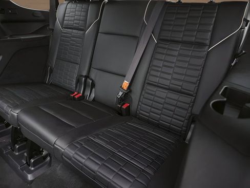 Used 2023 Cadillac Escalade Premium Luxury Platinum image 24