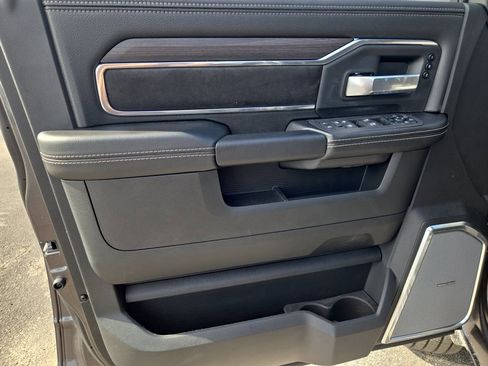 New 2025 RAM 2500 Laramie AWD/4WD image 5