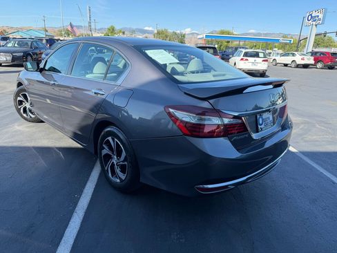 Used 2017 Honda Accord LX image 5