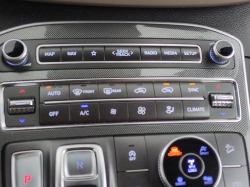 Used 2023 Hyundai Santa Fe SEL AWD/4WD image 19