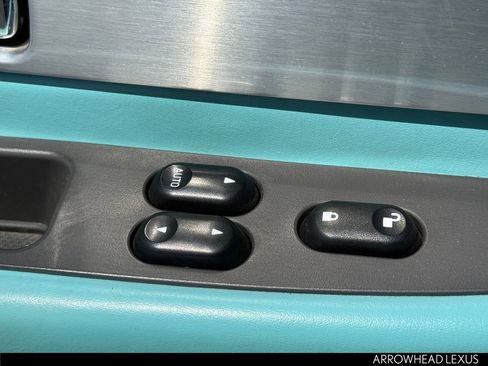 Used 2002 Ford Thunderbird RWD image 24