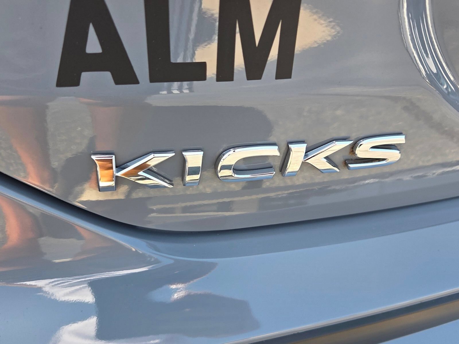 Used 2024 Nissan Kicks SV FWD image 11