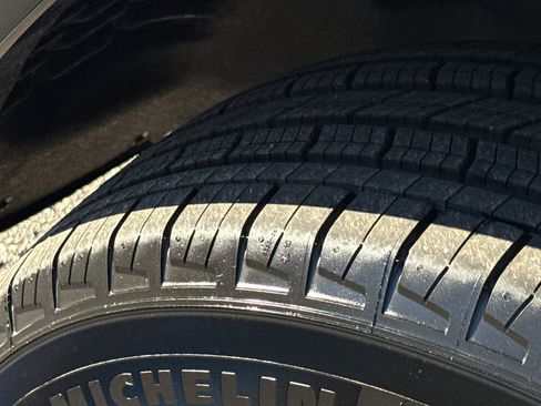 New 2025 Jeep Grand Cherokee L Laredo w/ Luxury Tech Group I image 10