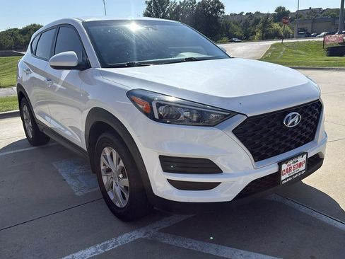 Used 2019 Hyundai Tucson SE w/ Cargo Package AWD/4WD image 4