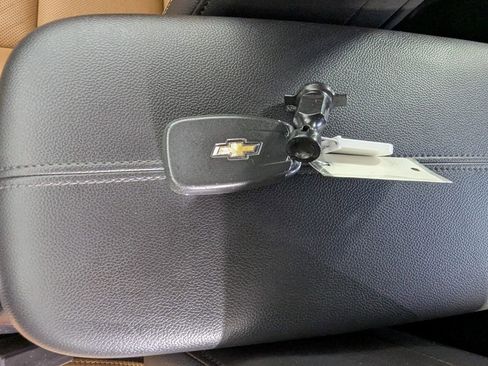Used 2018 Chevrolet Equinox Premier FWD image 26