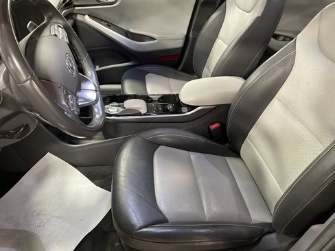 Used 2020 Hyundai Ioniq Limited image 9