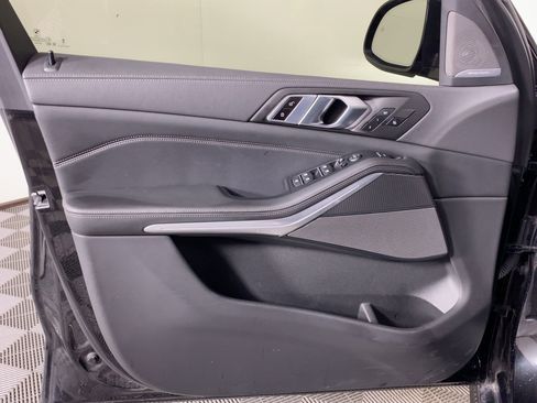 Certified 2023 BMW X5 M50i w/ Executive Package image 10