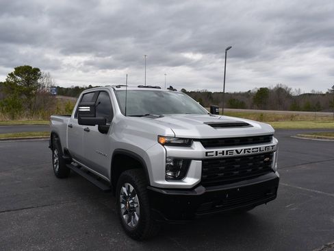 Used 2023 Chevrolet Silverado 2500 Custom w/ Custom Value Package image 1