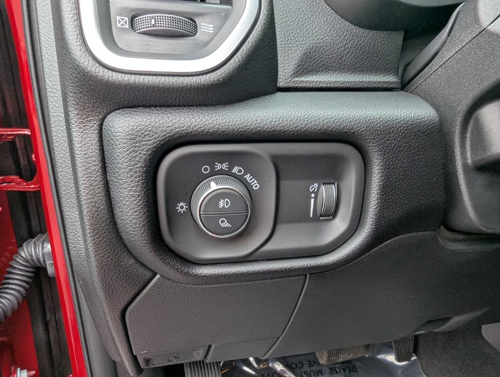Used 2026 RAM 2500 Big Horn AWD/4WD image 13