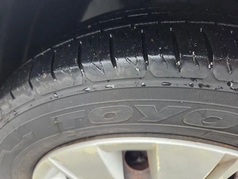 Used 2013 Toyota Yaris LE image 20