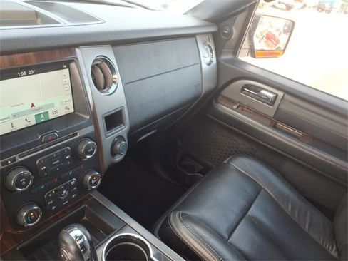 Used 2017 Ford Expedition Max Platinum image 23