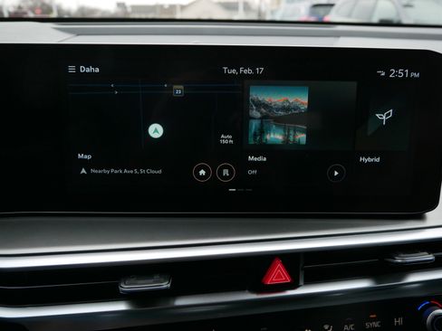 Used 2025 Kia Sorento EX image 22