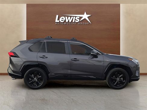 Used 2019 Toyota RAV4 XSE image 5