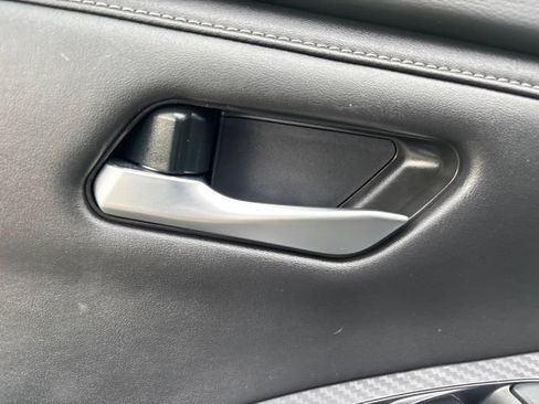 Used 2024 Nissan Sentra SV FWD image 13