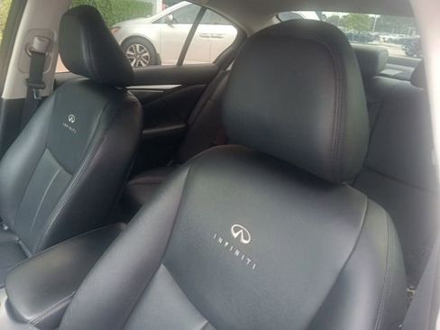 Used 2014 INFINITI Q50 Premium w/ Navigation Package RWD image 7
