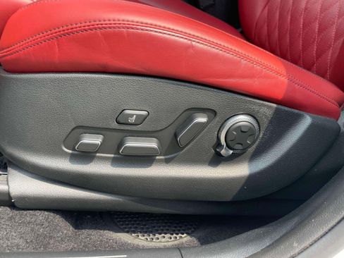 Used 2025 Genesis GV70 3.5T Sport w/ Sport Advanced Package image 18