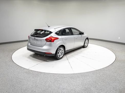Used 2018 Ford Focus SE FWD image 26