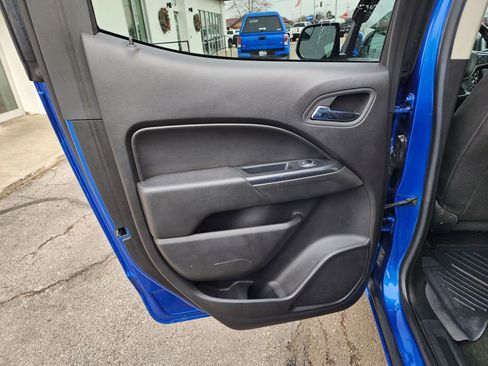 Used 2018 Chevrolet Colorado LT w/ LT Convenience Package image 15