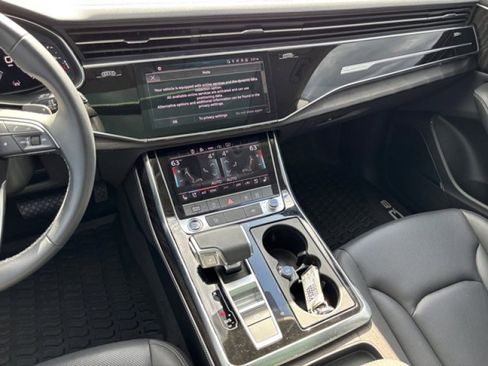 Used 2023 Audi Q8 Premium Plus image 14