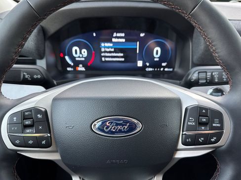 New 2026 Ford Explorer Active w/ Active Comfort Package RWD image 24