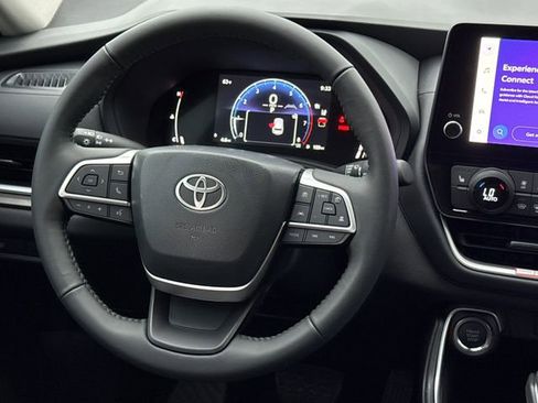 New 2026 Toyota Grand Highlander AWD image 14