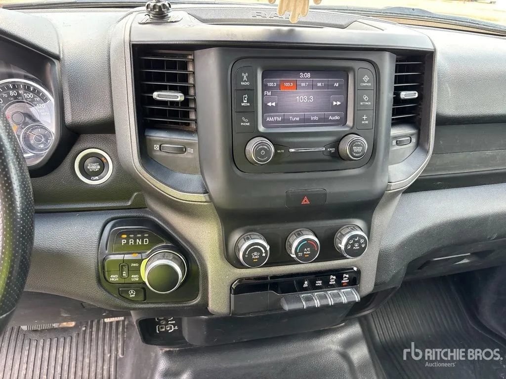 Used 2021 RAM 1500 Tradesman AWD/4WD image 9