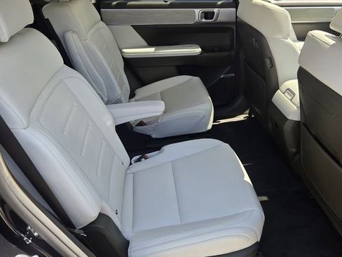 Used 2025 Hyundai Santa Fe Calligraphy image 16