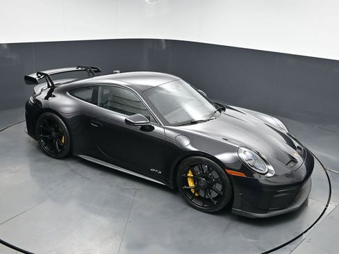Certified 2026 Porsche 911 GT3 w/ Chrono Package RWD image 18
