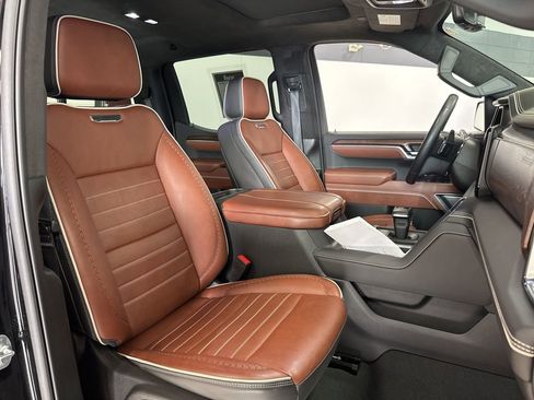 Used 2025 GMC Sierra 1500 Denali Ultimate image 14