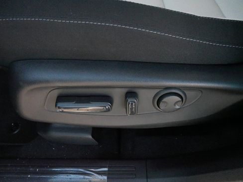 Certified 2026 Honda CR-V EX image 20