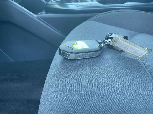 Used 2025 Kia K4 LXS image 21