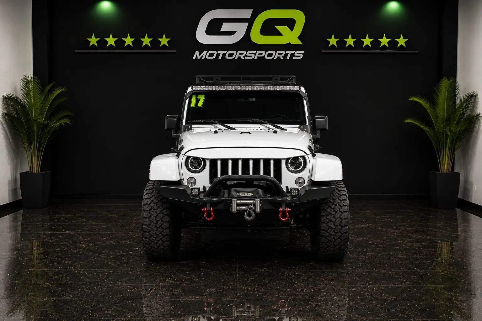 Used 2017 Jeep Wrangler Unlimited Sahara w/ Connectivity Group AWD/4WD image 2