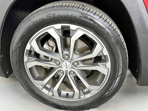 Used 2019 GMC Terrain SLT w/ Preferred Package image 32