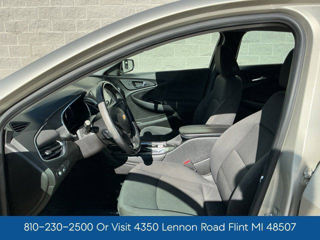 Used 2016 Chevrolet Malibu LT FWD image 14