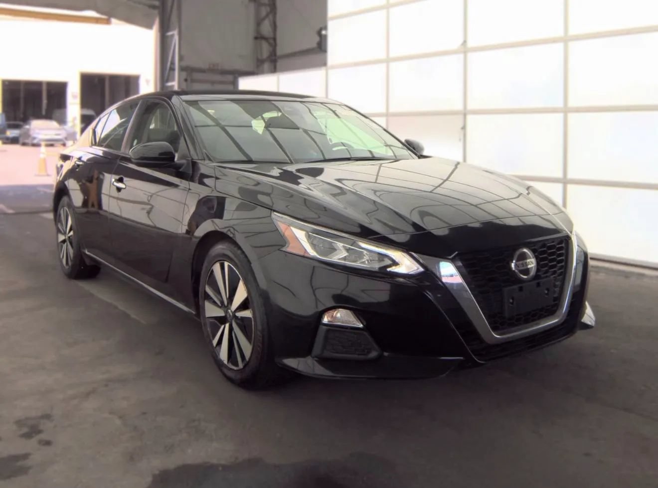 Used 2022 Nissan Altima 2.5 SV FWD image 5