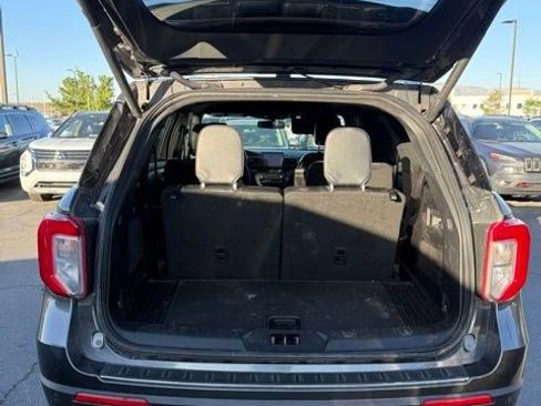 Used 2020 Ford Explorer Limited w/ Class III Trailer Tow Package AWD/4WD image 17