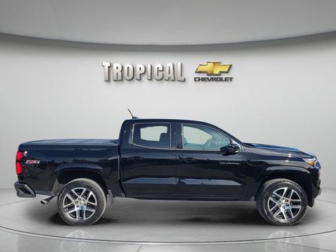 Used 2023 Chevrolet Colorado Z71 w/ Z71 Convenience Package 2 AWD/4WD image 6