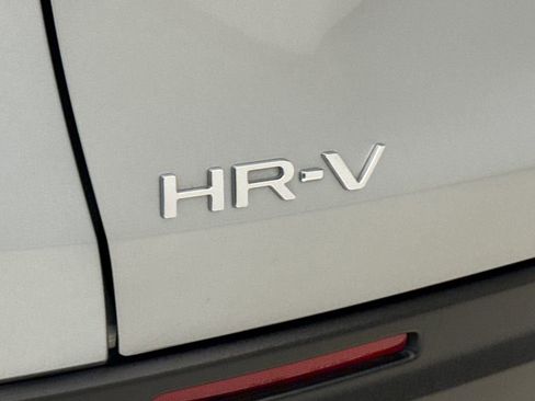 Certified 2025 Honda HR-V LX image 10