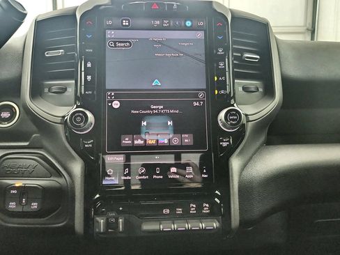 New 2026 RAM 2500 Tradesman AWD/4WD image 24