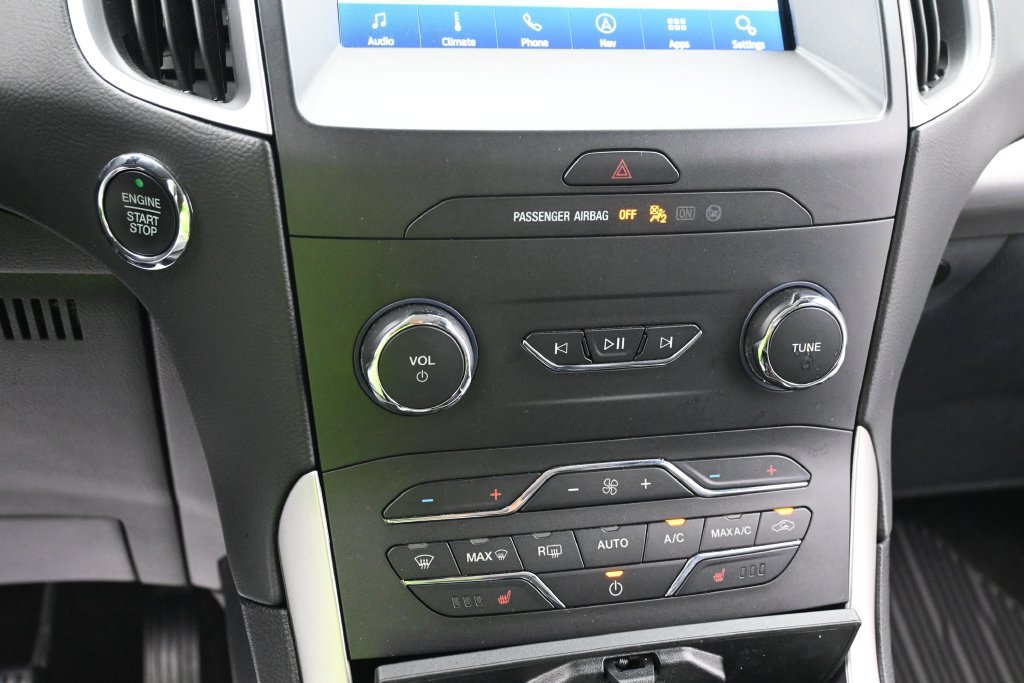 Used 2020 Ford Edge SEL w/ Convenience Package FWD image 11