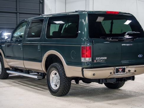 Used 2004 Ford Excursion Eddie Bauer AWD/4WD image 6