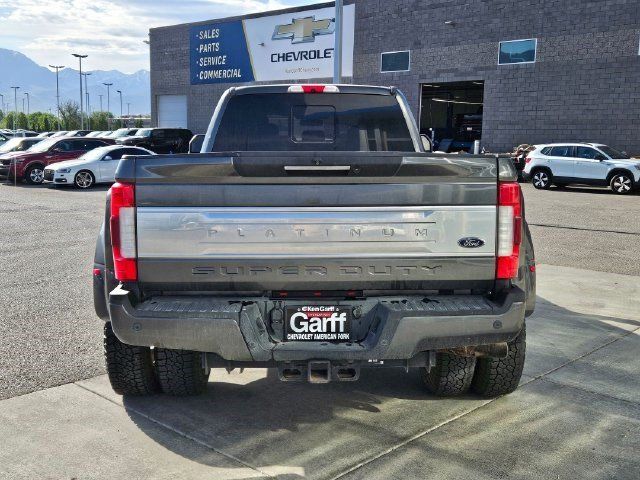Used 2019 Ford F350 Platinum w/ Platinum Ultimate Package AWD/4WD image 4
