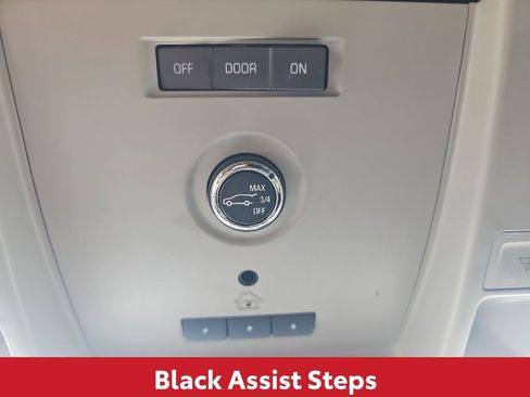 Used 2017 Chevrolet Tahoe LT RWD image 26
