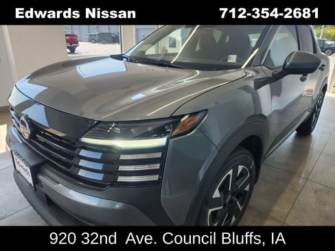 New 2025 Nissan Kicks SV w/ SV Premium Package image 5