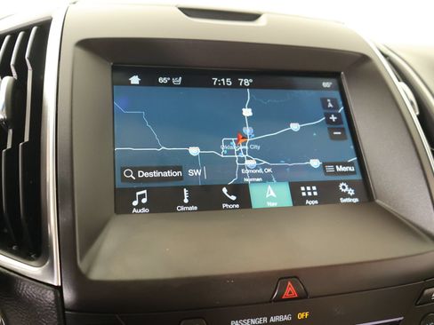 Used 2018 Ford Edge Titanium w/ Equipment Group 302A FWD image 7