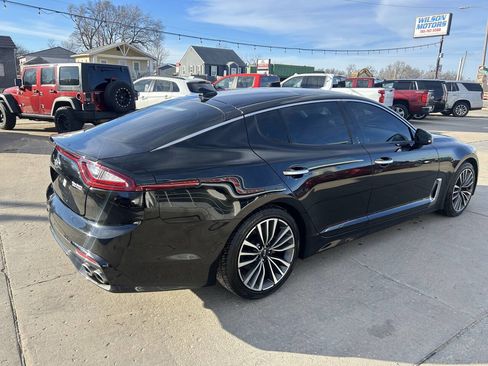 Used 2018 Kia Stinger Premium image 6