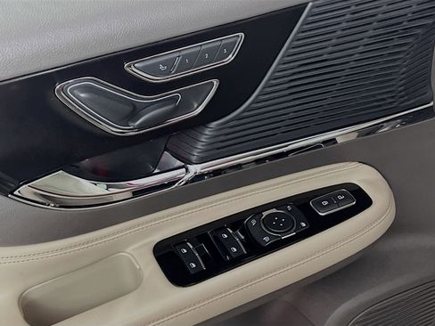 Used 2020 Lincoln Corsair FWD w/ Convenience Package image 17