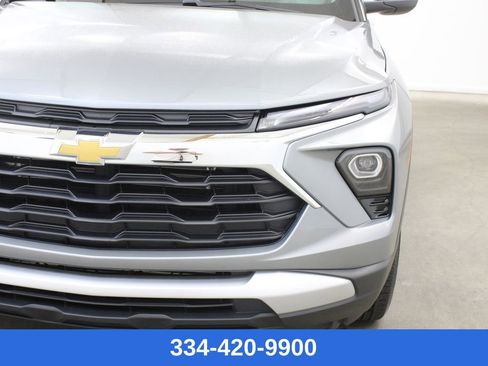 Used 2024 Chevrolet TrailBlazer LT w/ Convenience Package image 7